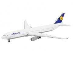 Schuco 403551646 - Lufthansa, Airbus A330-300 [1]